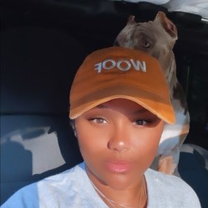 Meet your Posher, Sierra